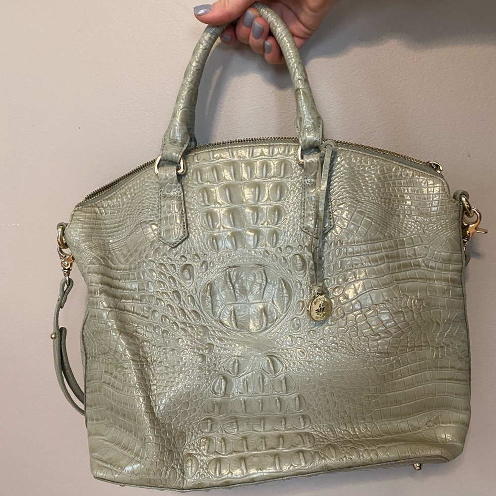Well loved matching bag and wallet with lots of life left!